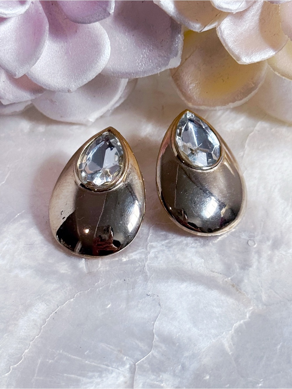 Vintage statement teardrop earrings gold tone large faceted crystal